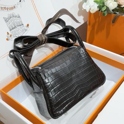wholesale quality hermes lindy mini 19 matte alligator noir phw  
